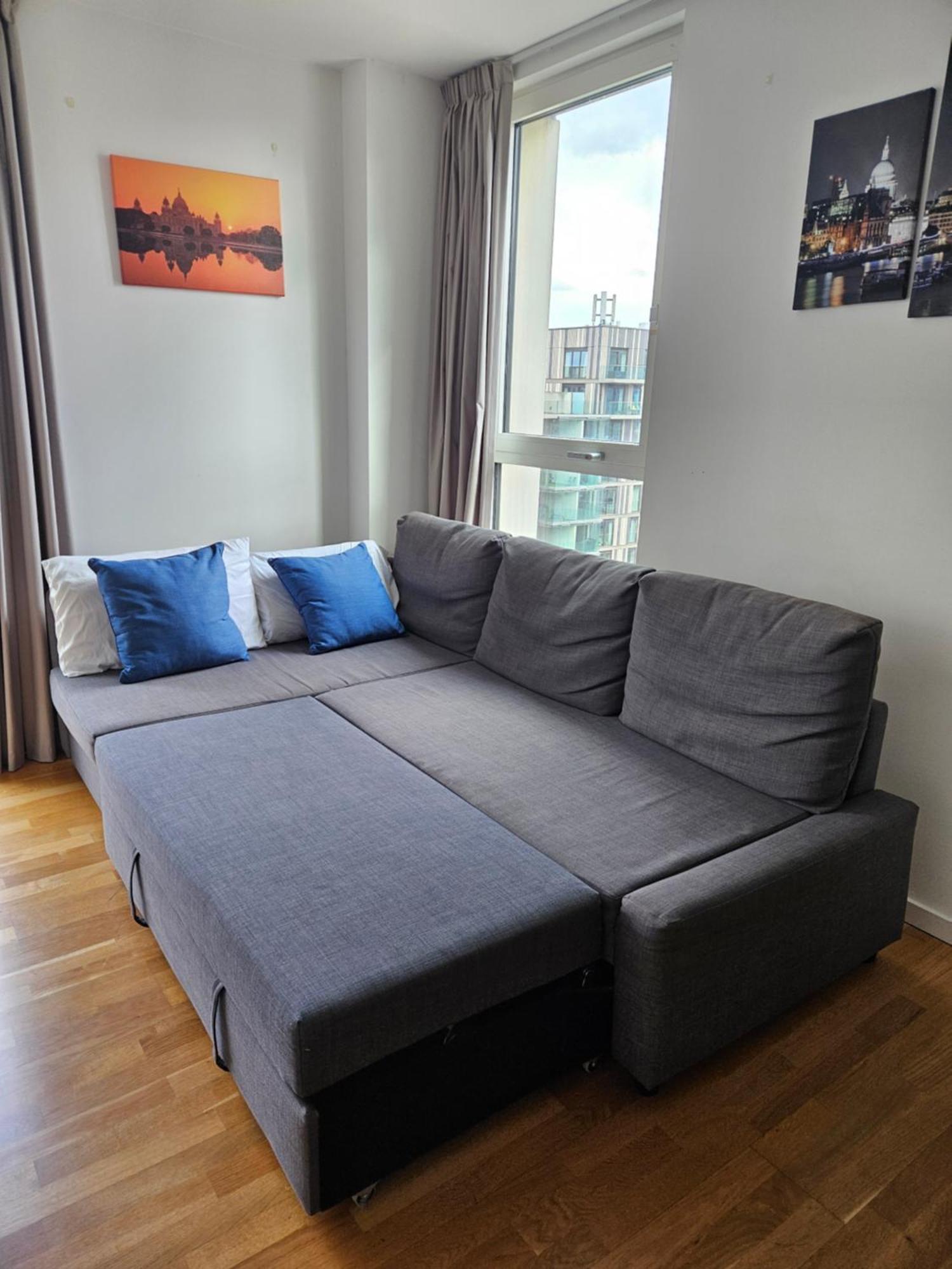 Lovely 2 Bedroom Flat With Balcony In Stratford London Exterior photo